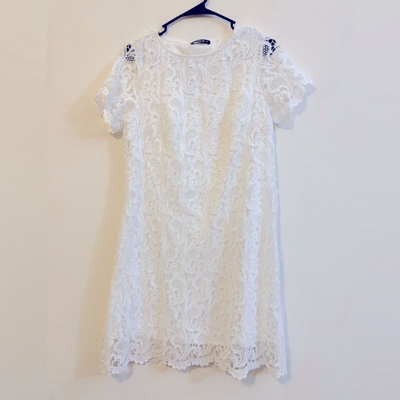 🦋 Sheilay Classic Bright White Lace Dress. New with tags. Women Size Small - Picture 1 of 3